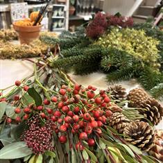 Christmas Mantle &amp; Tablescape Arrangement Workshop 17 December 